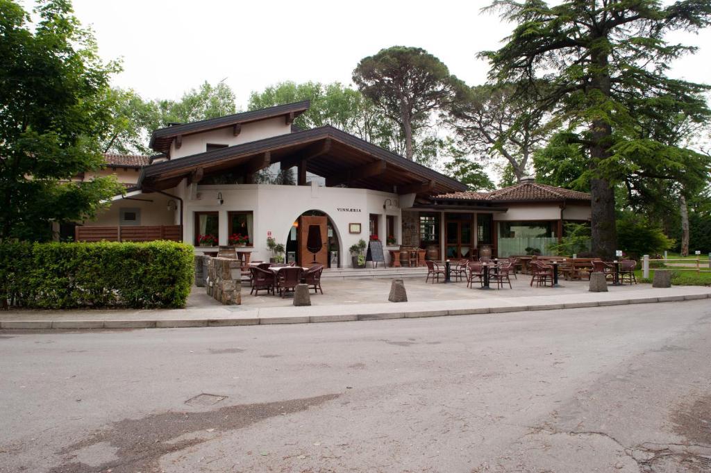 Vinnaeria La Baita Каприва-дель-Фриули Экстерьер фото